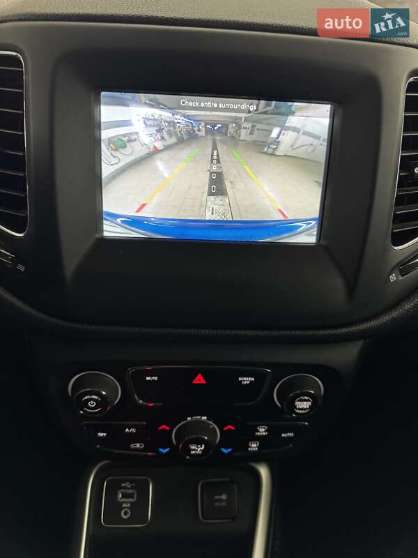 Внедорожник / Кроссовер Jeep Compass 2018 в Киеве