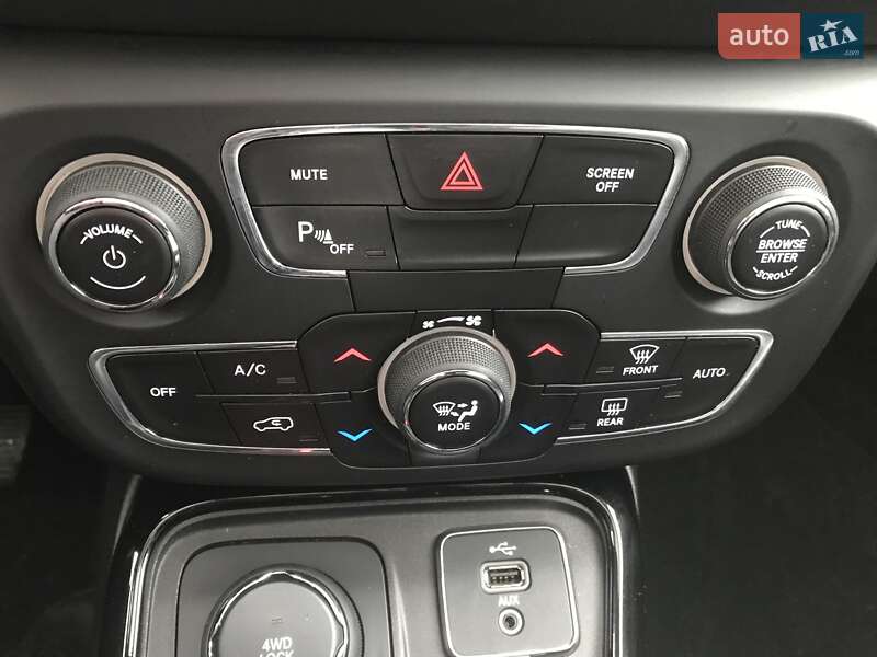 Внедорожник / Кроссовер Jeep Compass 2018 в Сумах