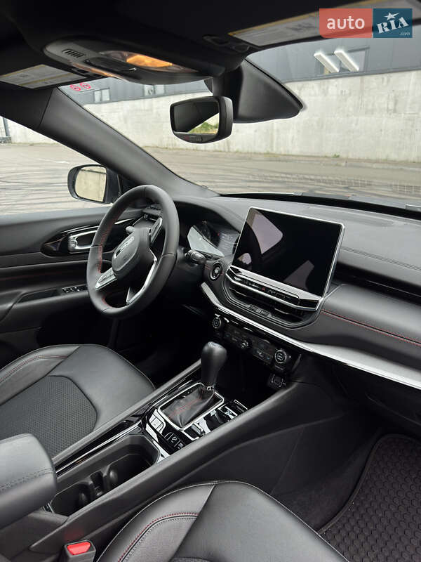 Позашляховик / Кросовер Jeep Compass 2025 в Києві фото 27 Позашляховик / Кросовер Jeep Compass 2025 в Києві