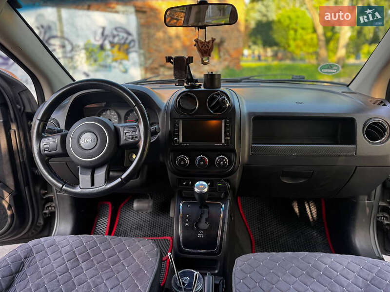 Внедорожник / Кроссовер Jeep Compass 2011 в Кременчуге фото 4 Внедорожник / Кроссовер Jeep Compass 2011 в Кременчуге