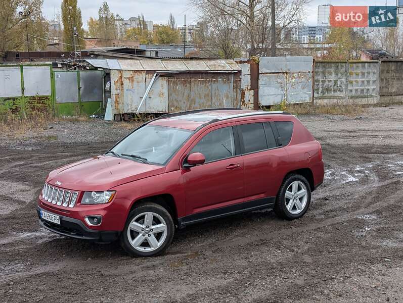 Внедорожник / Кроссовер Jeep Compass 2014 в Киеве