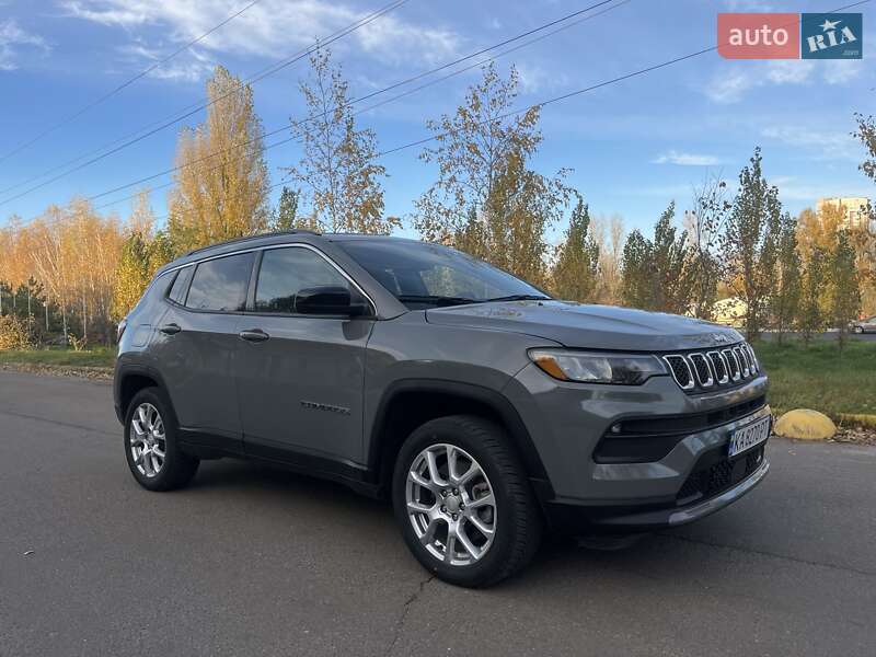Внедорожник / Кроссовер Jeep Compass 2023 в Киеве