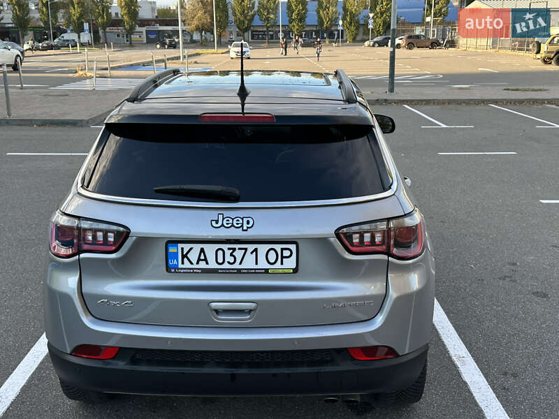 Внедорожник / Кроссовер Jeep Compass 2019 в Киеве