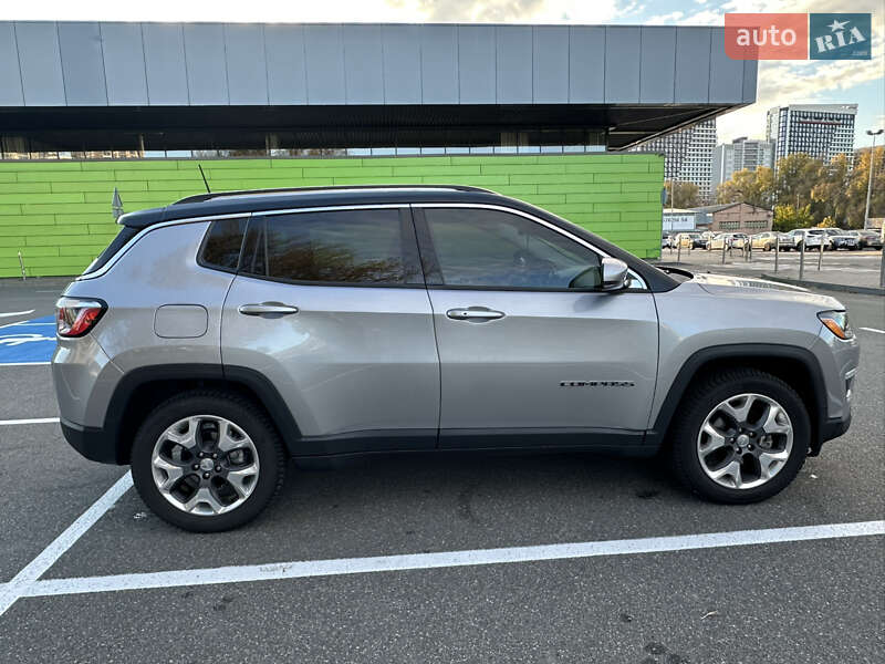 Внедорожник / Кроссовер Jeep Compass 2019 в Киеве