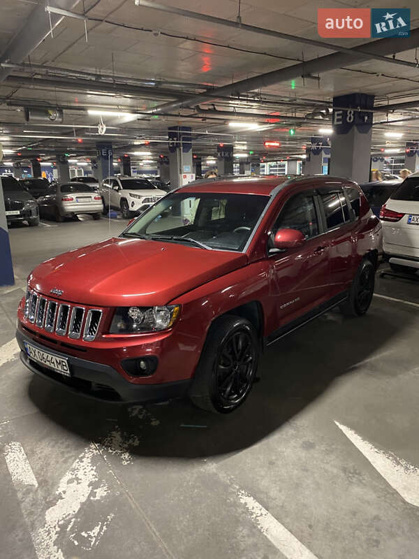 Внедорожник / Кроссовер Jeep Compass 2013 в Харькове