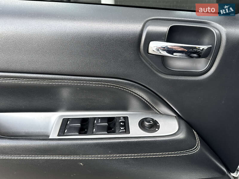 Позашляховик / Кросовер Jeep Compass 2013 в Києві