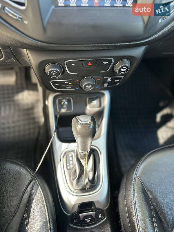 Внедорожник / Кроссовер Jeep Compass 2019 в Киеве фото 22 Внедорожник / Кроссовер Jeep Compass 2019 в Киеве