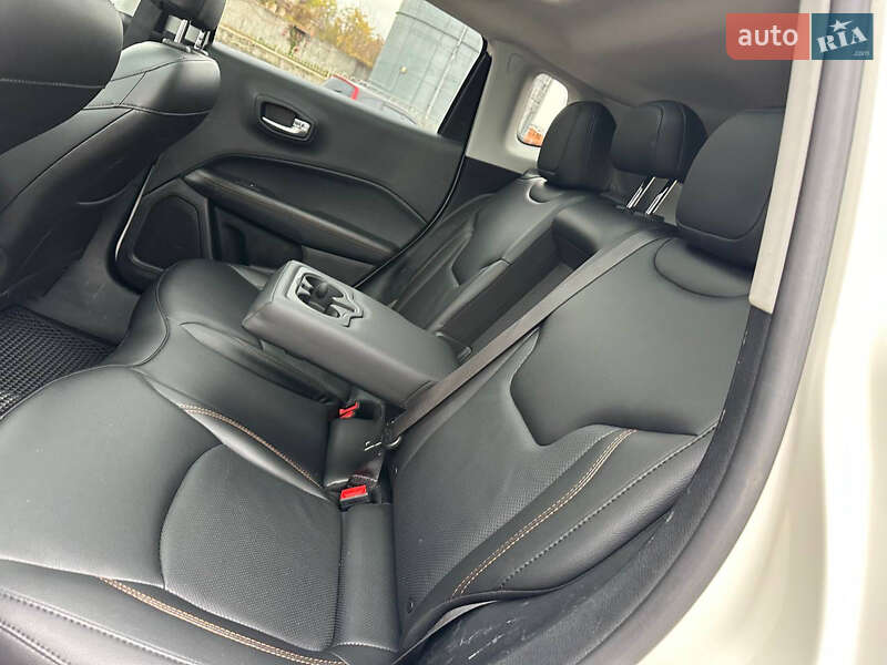 Внедорожник / Кроссовер Jeep Compass 2018 в Киеве