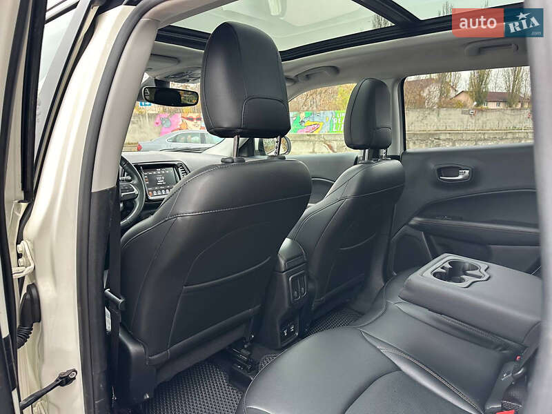 Внедорожник / Кроссовер Jeep Compass 2018 в Киеве