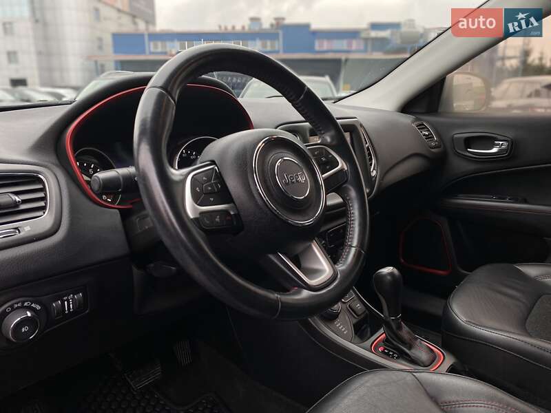 Внедорожник / Кроссовер Jeep Compass 2020 в Киеве