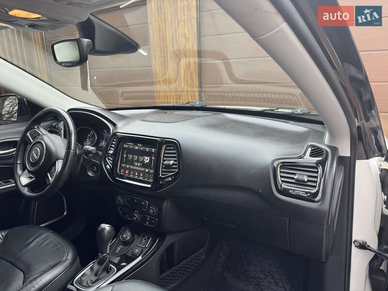 Внедорожник / Кроссовер Jeep Compass 2018 в Тернополе