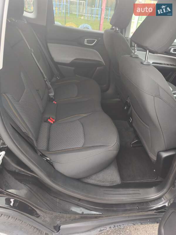 Позашляховик / Кросовер Jeep Compass 2022 в Києві фото 12 Позашляховик / Кросовер Jeep Compass 2022 в Києві