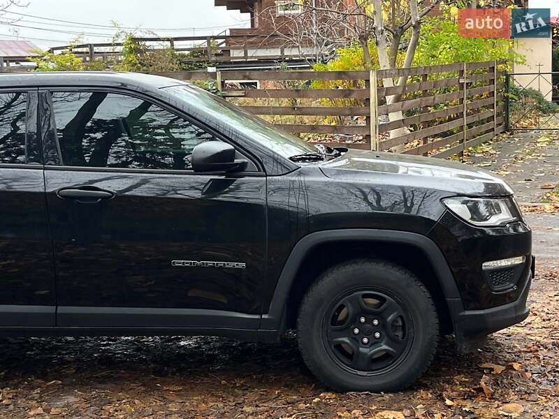 Внедорожник / Кроссовер Jeep Compass 2017 в Киеве фото 6 Внедорожник / Кроссовер Jeep Compass 2017 в Киеве