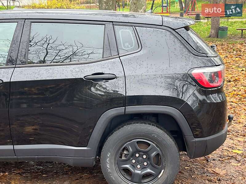 Внедорожник / Кроссовер Jeep Compass 2017 в Киеве фото 13 Внедорожник / Кроссовер Jeep Compass 2017 в Киеве