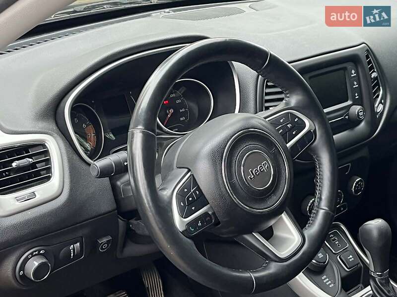 Внедорожник / Кроссовер Jeep Compass 2017 в Киеве фото 18 Внедорожник / Кроссовер Jeep Compass 2017 в Киеве