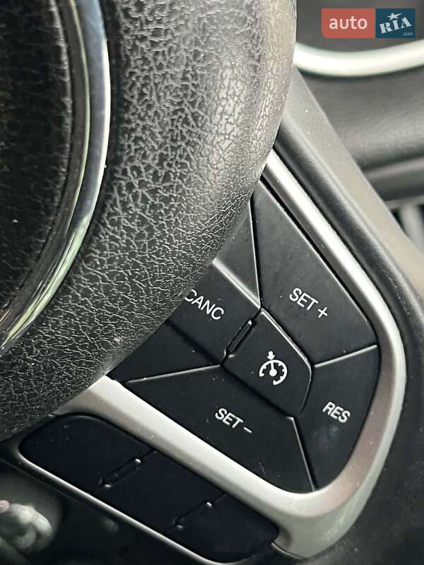 Внедорожник / Кроссовер Jeep Compass 2017 в Киеве фото 23 Внедорожник / Кроссовер Jeep Compass 2017 в Киеве