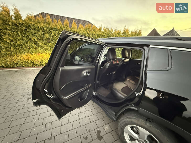 Внедорожник / Кроссовер Jeep Compass 2019 в Стрые