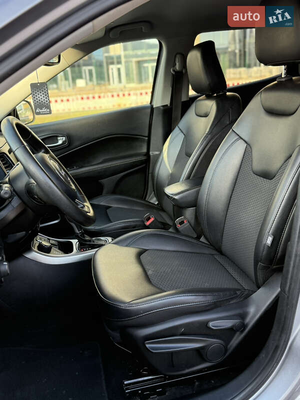 Внедорожник / Кроссовер Jeep Compass 2018 в Киеве фото 12 Внедорожник / Кроссовер Jeep Compass 2018 в Киеве