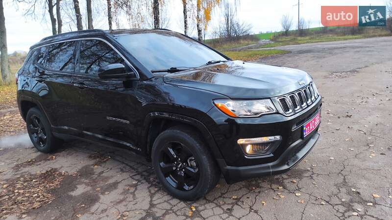 Внедорожник / Кроссовер Jeep Compass 2018 в Тростянце