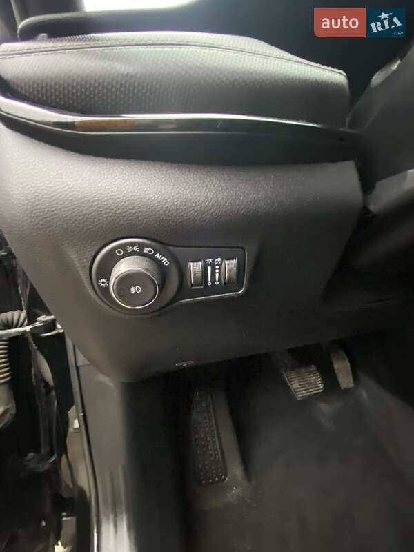 Внедорожник / Кроссовер Jeep Compass 2022 в Золочеве