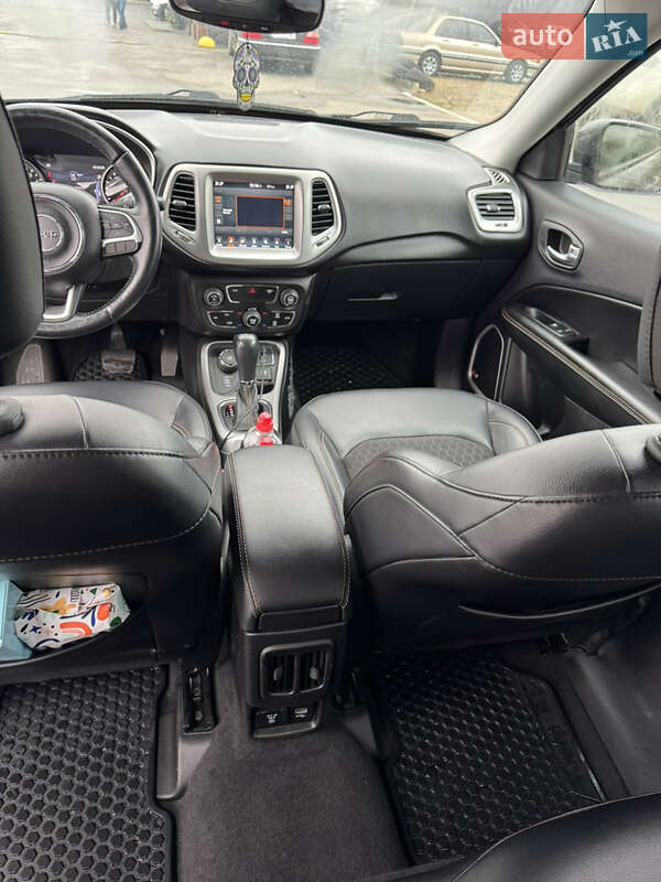 Внедорожник / Кроссовер Jeep Compass 2017 в Киеве фото 14 Внедорожник / Кроссовер Jeep Compass 2017 в Киеве