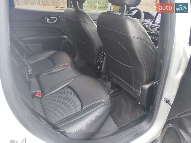 Позашляховик / Кросовер Jeep Compass 2022 в Києві фото 14 Позашляховик / Кросовер Jeep Compass 2022 в Києві