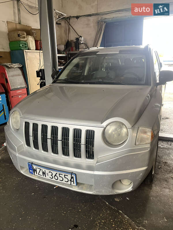 Внедорожник / Кроссовер Jeep Compass 2007 в Краматорске