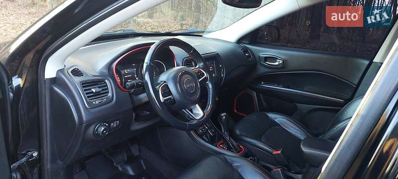 Позашляховик / Кросовер Jeep Compass 2017 в Дубні фото 15 Позашляховик / Кросовер Jeep Compass 2017 в Дубні