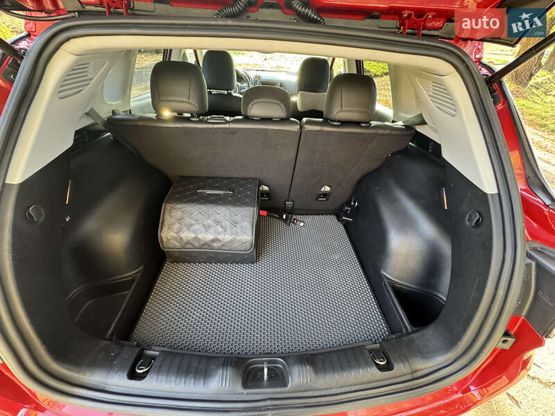 Внедорожник / Кроссовер Jeep Compass 2017 в Ровно фото 23 Внедорожник / Кроссовер Jeep Compass 2017 в Ровно