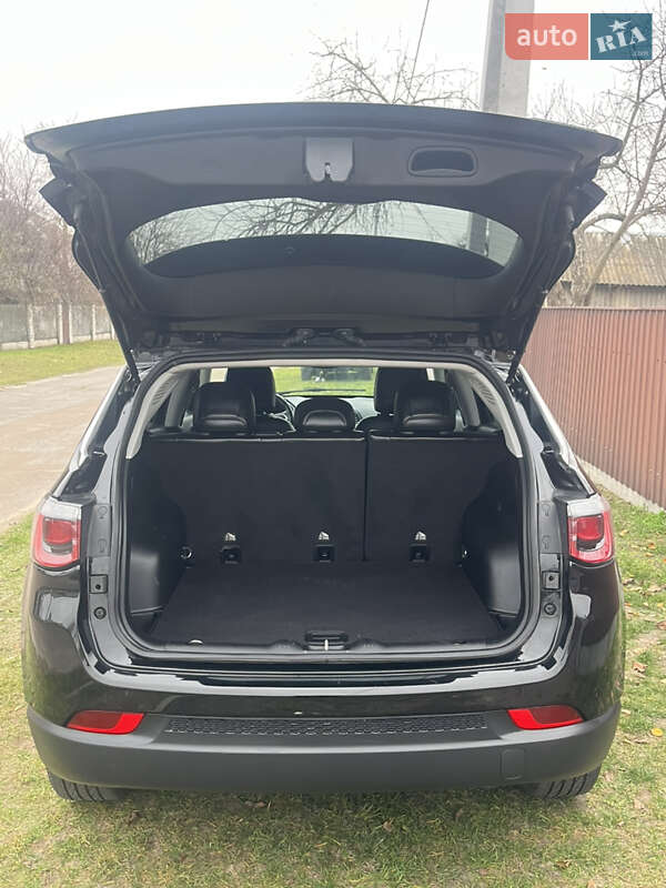 Позашляховик / Кросовер Jeep Compass 2018 в Броварах фото 28 Позашляховик / Кросовер Jeep Compass 2018 в Броварах