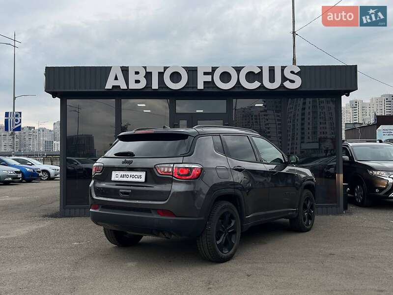 Внедорожник / Кроссовер Jeep Compass 2018 в Киеве