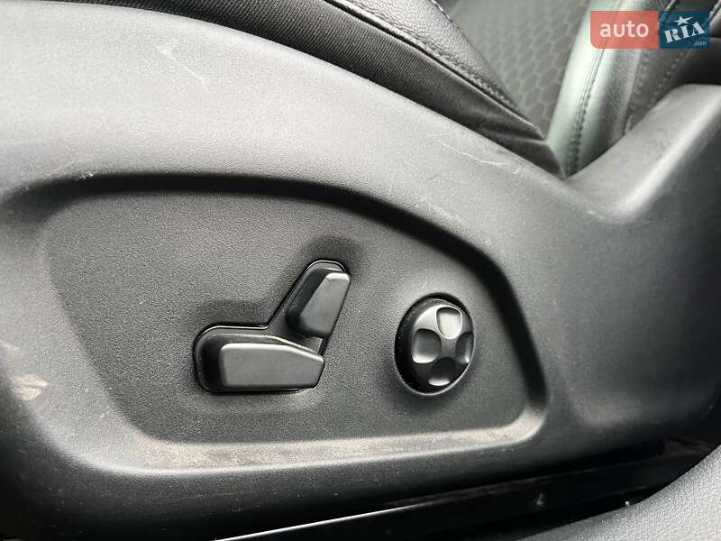 Внедорожник / Кроссовер Jeep Compass 2018 в Киеве