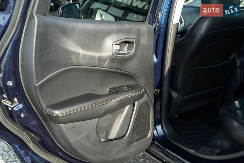 Внедорожник / Кроссовер Jeep Compass 2018 в Черновцах