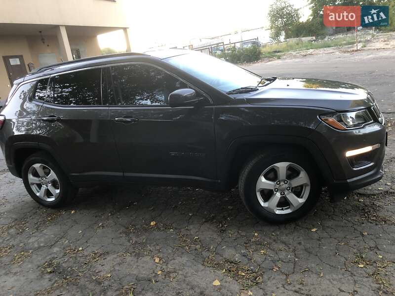 Внедорожник / Кроссовер Jeep Compass 2018 в Ровно