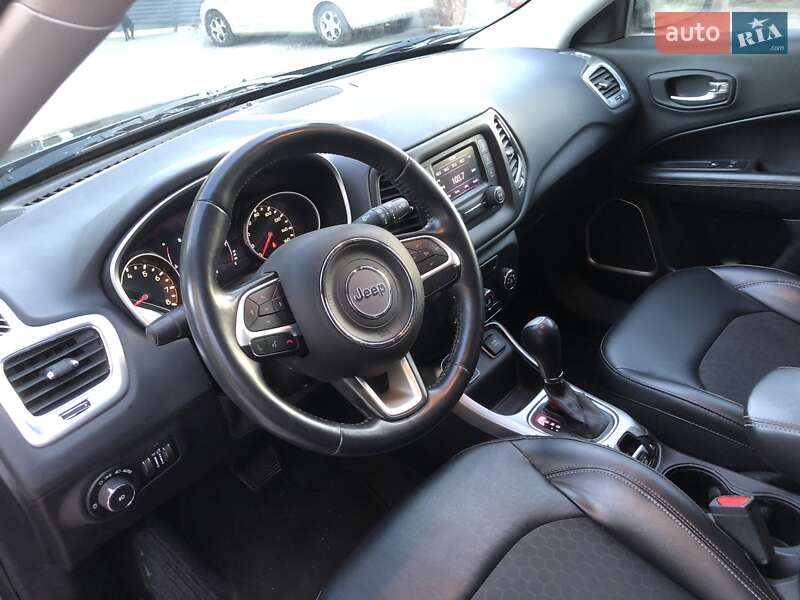 Внедорожник / Кроссовер Jeep Compass 2018 в Ровно