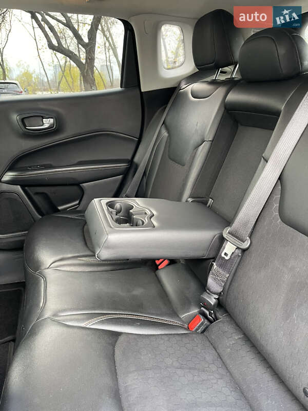 Внедорожник / Кроссовер Jeep Compass 2018 в Киеве