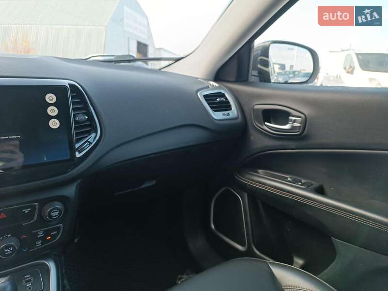Внедорожник / Кроссовер Jeep Compass 2018 в Львове фото 24 Внедорожник / Кроссовер Jeep Compass 2018 в Львове