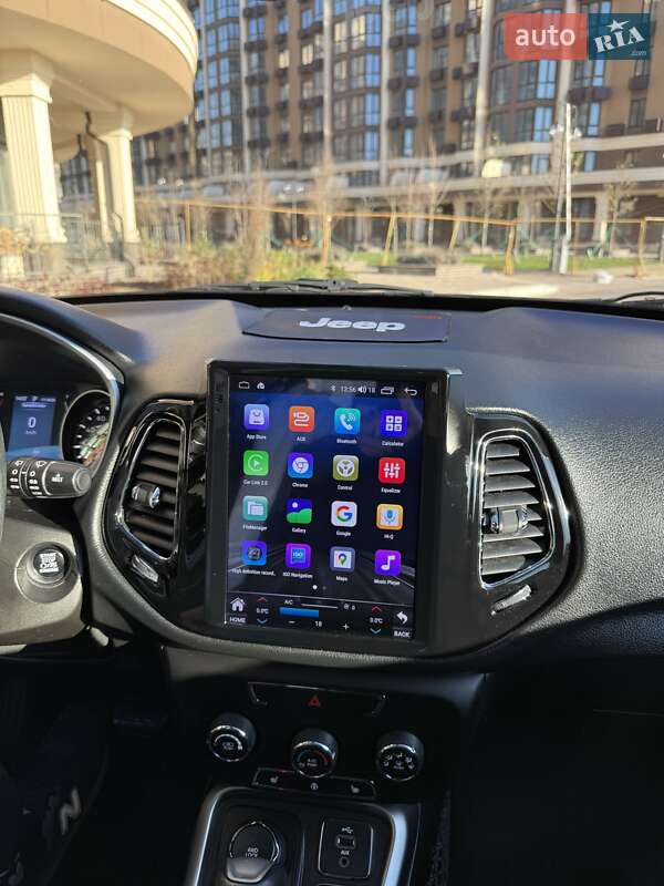 Внедорожник / Кроссовер Jeep Compass 2017 в Софиевской Борщаговке