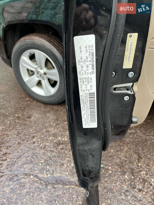 Внедорожник / Кроссовер Jeep Compass 2012 в Кривом Роге