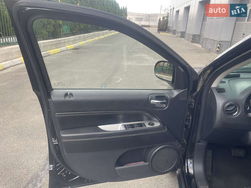 Позашляховик / Кросовер Jeep Compass 2014 в Києві