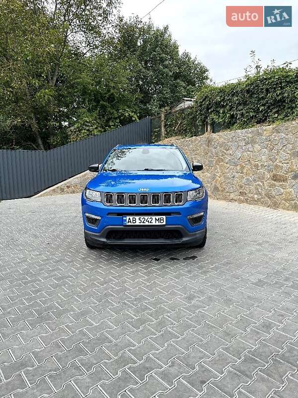 Внедорожник / Кроссовер Jeep Compass 2017 в Виннице