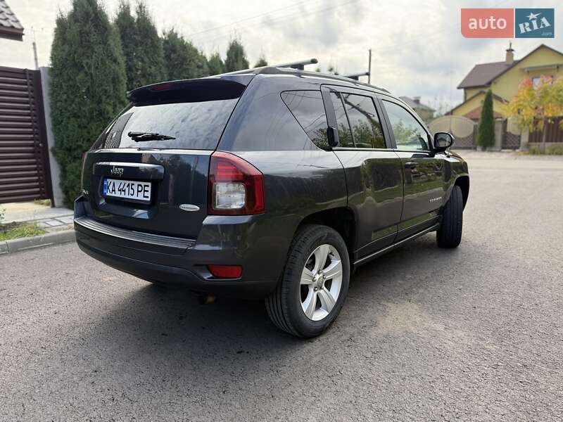 Внедорожник / Кроссовер Jeep Compass 2014 в Киеве