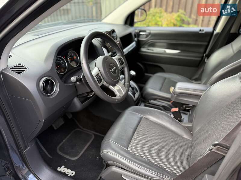 Внедорожник / Кроссовер Jeep Compass 2014 в Киеве