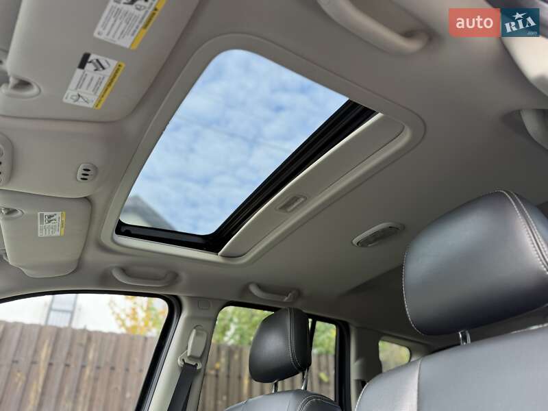 Внедорожник / Кроссовер Jeep Compass 2014 в Киеве