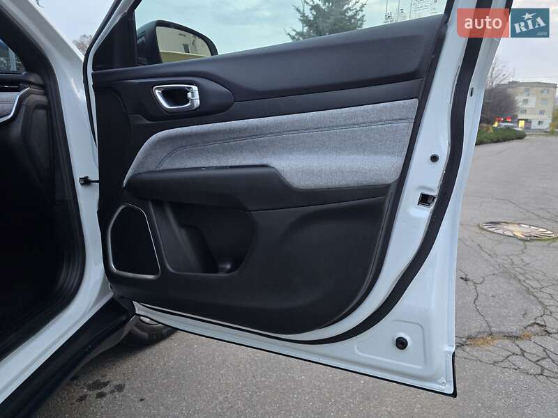 Внедорожник / Кроссовер Jeep Compass 2023 в Полтаве