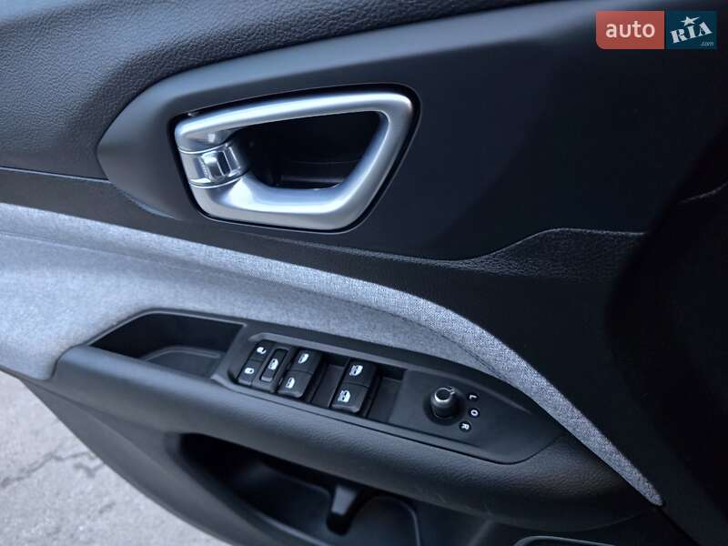 Внедорожник / Кроссовер Jeep Compass 2023 в Полтаве