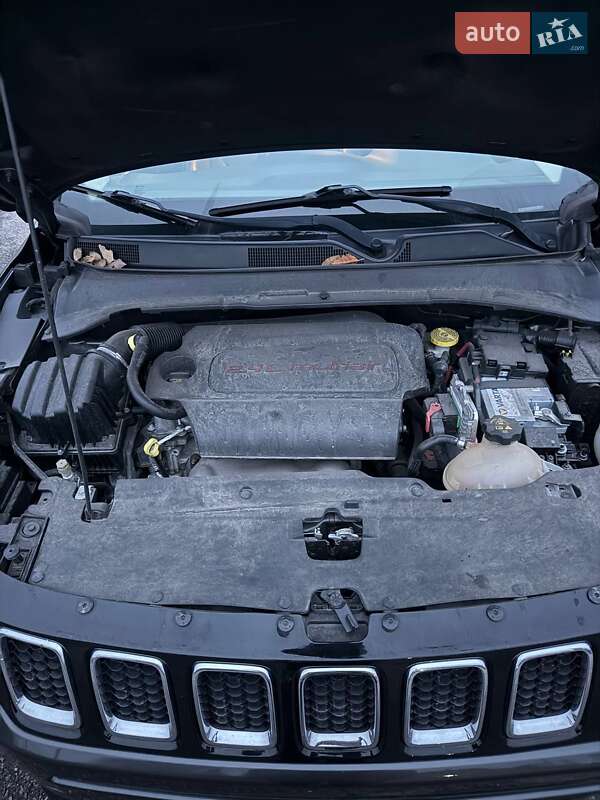 Позашляховик / Кросовер Jeep Compass 2017 в Запоріжжі фото 12 Позашляховик / Кросовер Jeep Compass 2017 в Запоріжжі