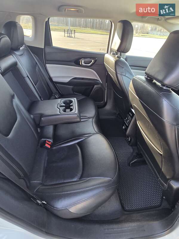 Внедорожник / Кроссовер Jeep Compass 2022 в Киеве