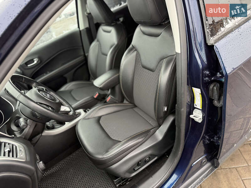 Внедорожник / Кроссовер Jeep Compass 2019 в Ровно