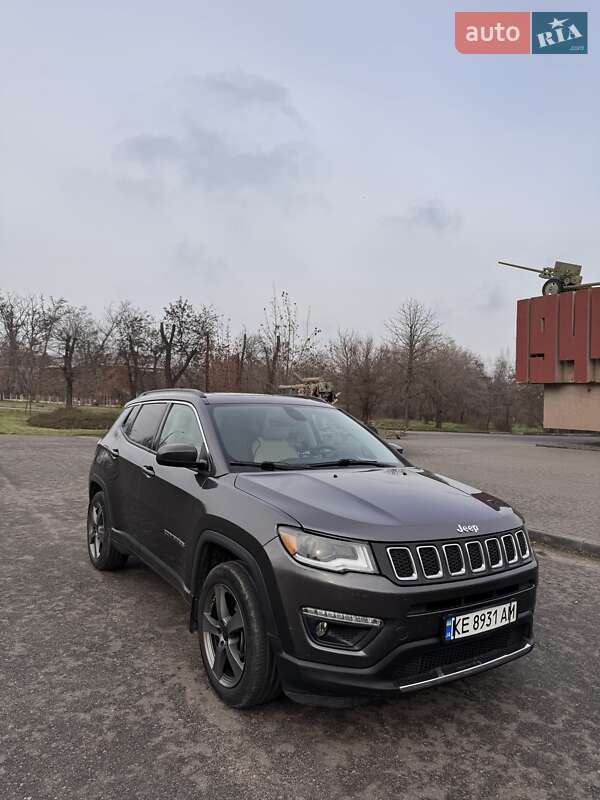 Внедорожник / Кроссовер Jeep Compass 2017 в Кривом Роге